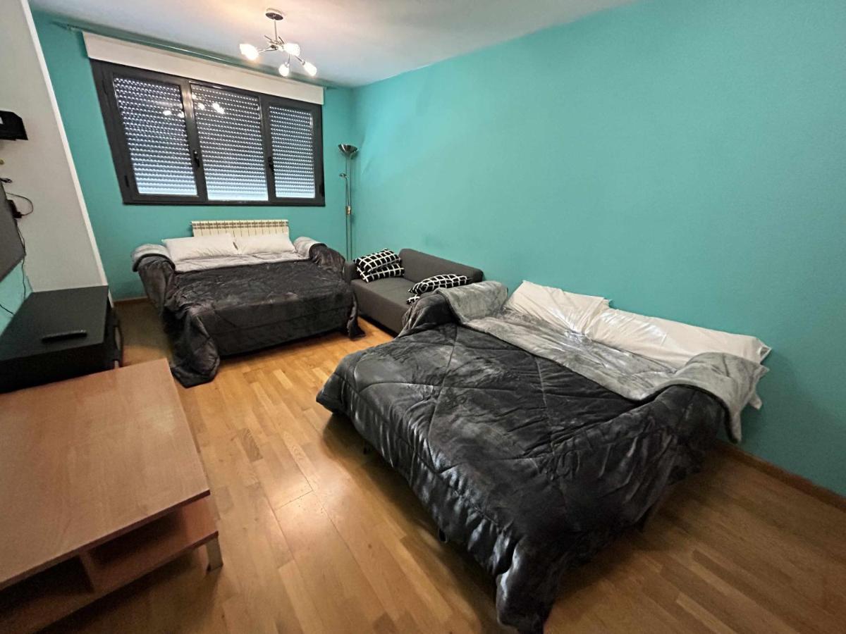 PISO EN LEON A 2km CASCO HISTÓRICO DESAYUNO INC Apartamento Exterior foto